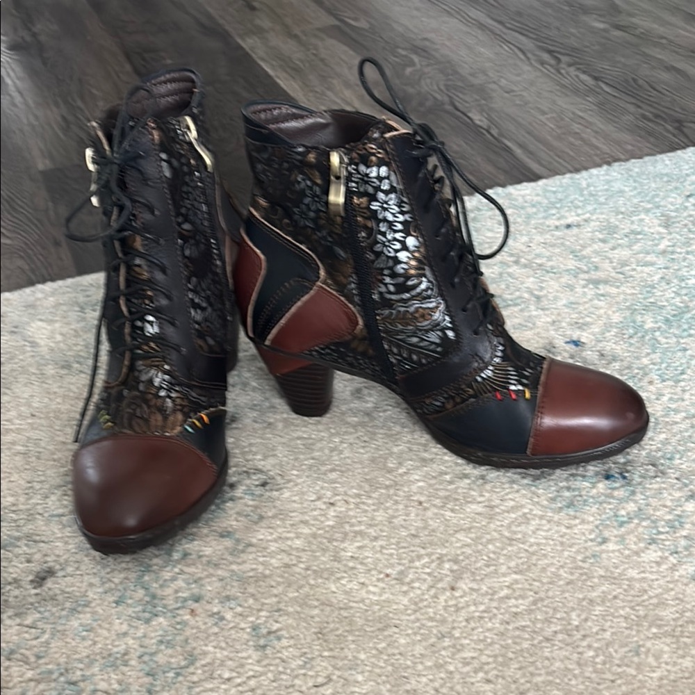 Elegant Brown and Black Women's Ankle Boots